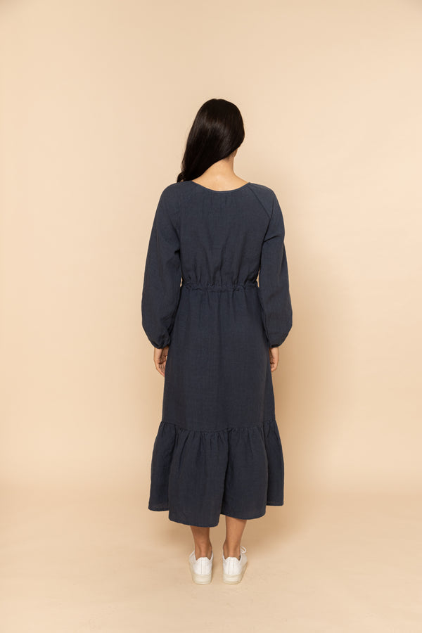 289.00 Goldie Linen Dress - Navy WillouNZ